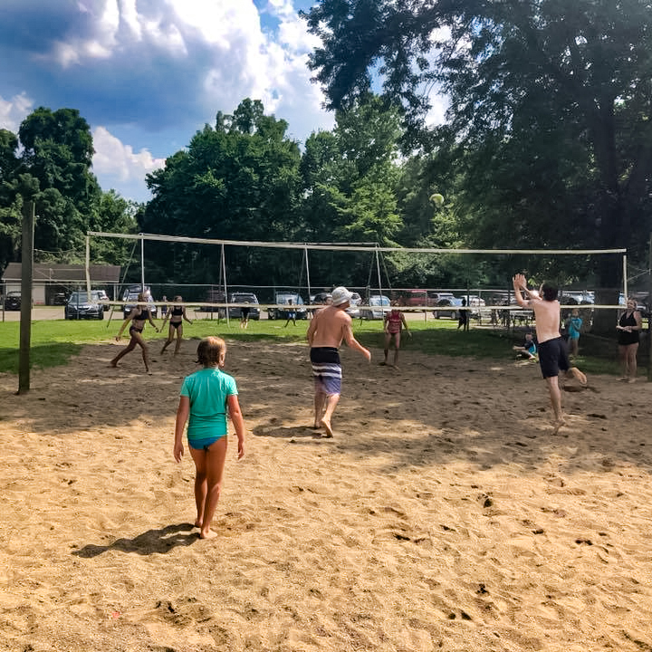 Website_Amenities_Volleyball_01